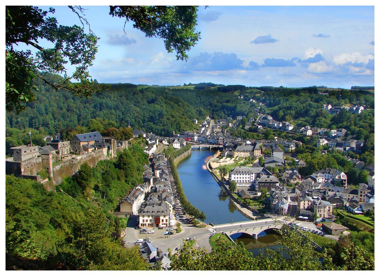 Golden Lion Panzió Bouillon Kültér fotó